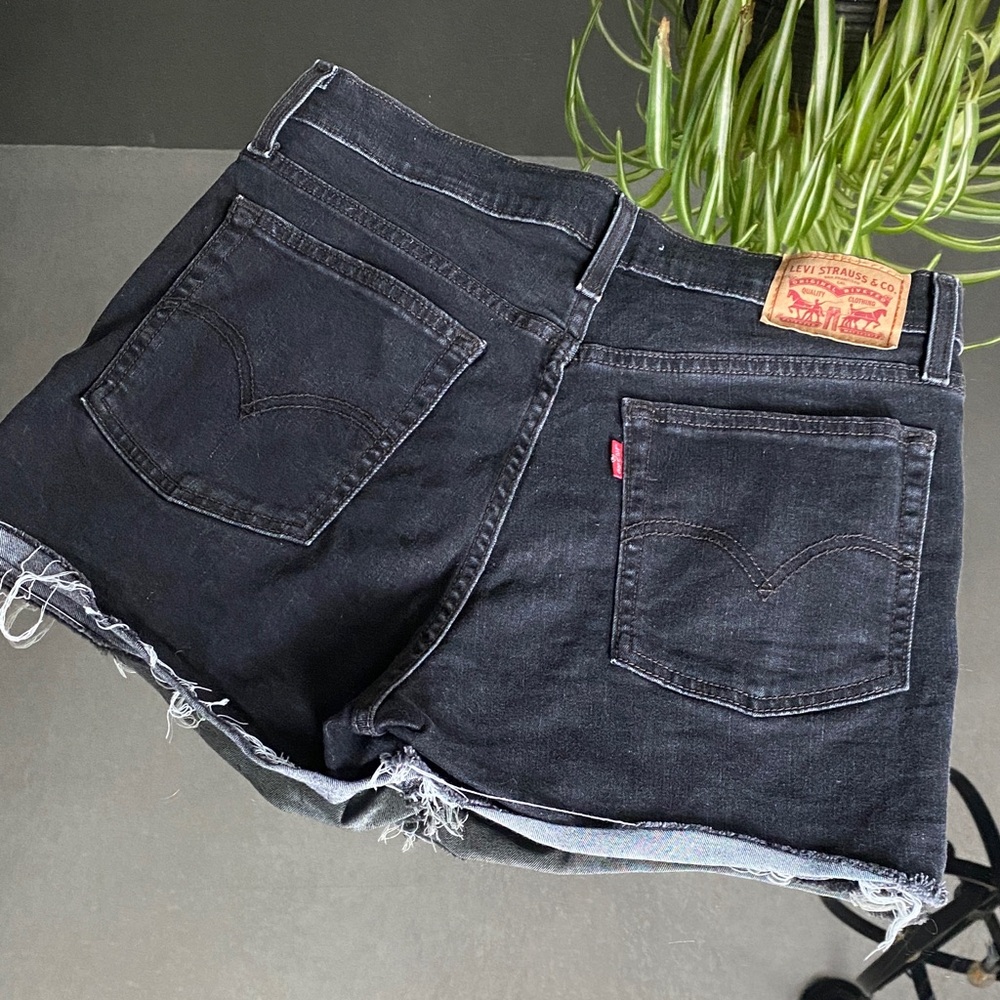 Levi’s Black High Rise Shorts, Size 30